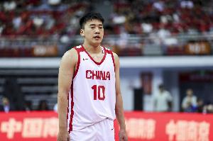 媒体人：男篮下半场展示了不俗的冲抢板和单打能力 前场板赢了8个 - 24直播网头条