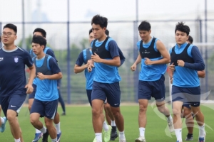 经过了短暂休整，武汉三镇一线队今日收队集结